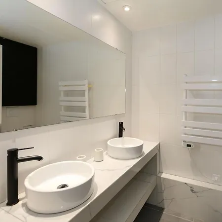 13 Universite - 4p Rdc Paris