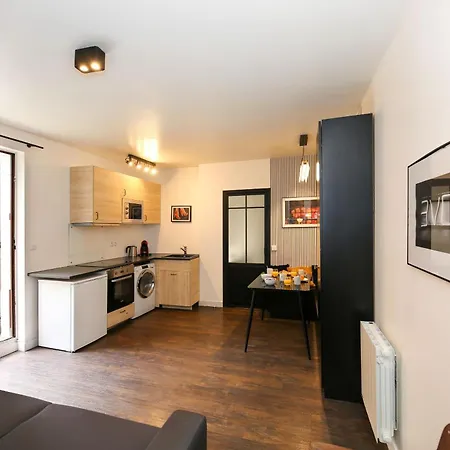 Apartment 13 Universite - 4p Rdc