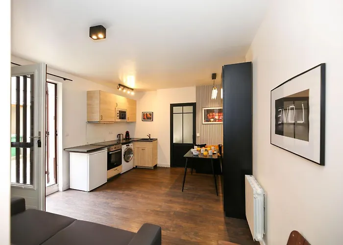 Apartment 13 Universite - 4p Rdc