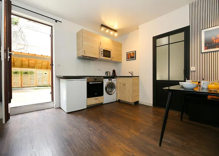 13 Universite - 4p Rdc Apartment Paris